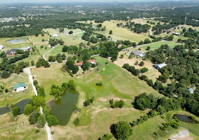 5th image of 642 Jernigan Rd, Lewisville, TX 75077 | MLS# 21349955