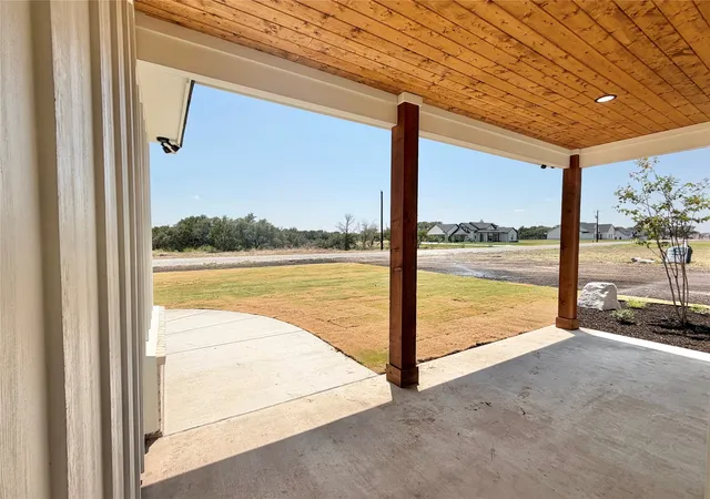 Photo 4 of Single family home for sale at 1021 Sabrina Ct, Weatherford, TX 76085 | MLS# 21349978 | Listing updated on 2026-09-24