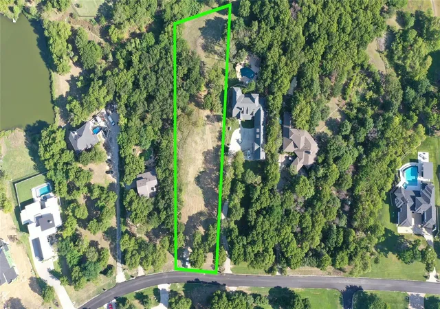 2nd image of 3927 Spinnaker Run Pt, Little Elm, TX 75068 | MLS# 21350050