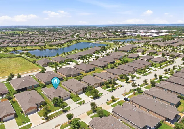 Photo 3 of Single family home for sale at 1681 Port Royal Ln, Frisco, TX 75036 | MLS# 21342433 | Listing updated on 2026-10-07