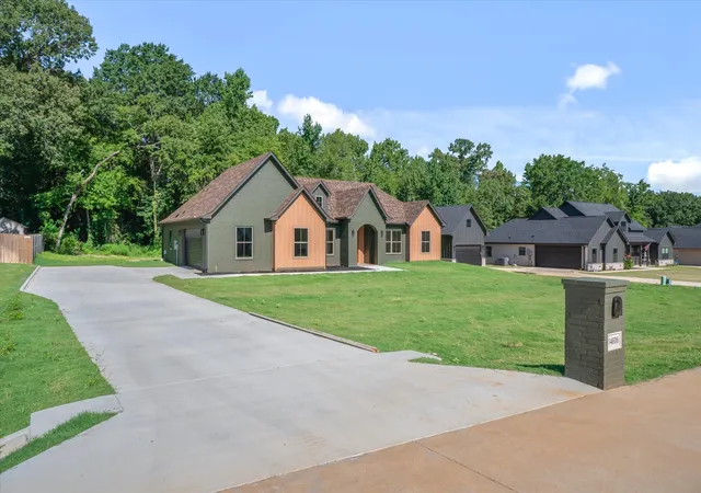2nd image of 14606 Fallow Ln, Lindale, TX 75771 | MLS# 21349704