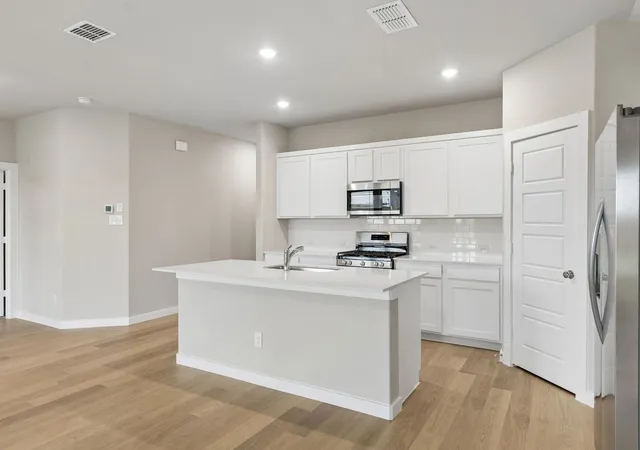 5th image of 2214 Willowbank Dr, Forney, TX 75126 | MLS# 21350061