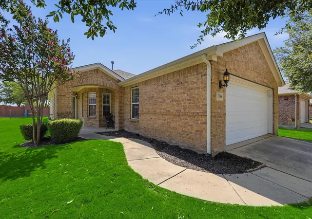 1st image of 7798 Oakland Hills Ln, Frisco, TX 75036 | MLS# 21337126