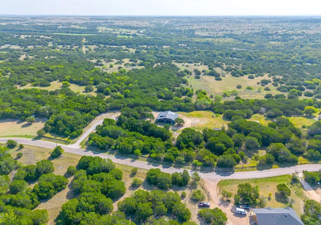 2nd image of 8512 Hilltop Dr, Cleburne, TX 76033 | MLS# 21347954