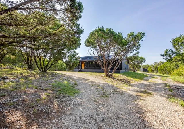 4th image of 8512 Hilltop Dr, Cleburne, TX 76033 | MLS# 21347954