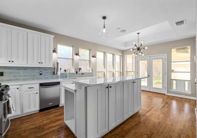5th image of 6405 E Grand Ave, Dallas, TX 75223 | MLS# 21350223