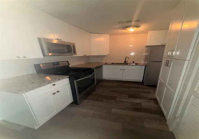 2nd image of 6033 Ramey Ave, Fort Worth, TX 76112 | MLS# 21350245