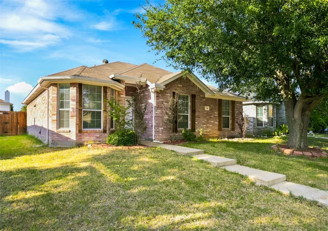 Photo 2 of Single family home for sale at 710 Fleming St, Wylie, TX 75098 | MLS# 21349962 | Listing updated on 2026-10-01