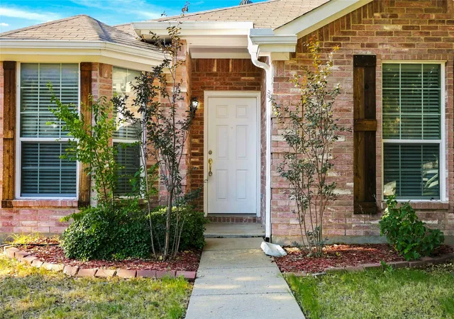 Photo 3 of Single family home for sale at 710 Fleming St, Wylie, TX 75098 | MLS# 21349962 | Listing updated on 2026-10-01