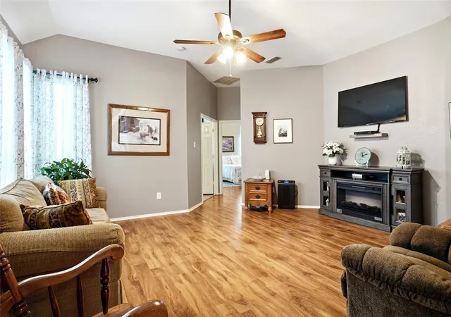 5th image of 6951 Chaco Trl, Fort Worth, TX 76137 | MLS# 21350288