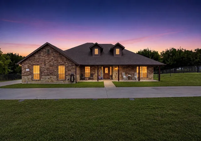 1st image of 230 Newsom Mound Rd, Weatherford, TX 76085 | MLS# 21348408