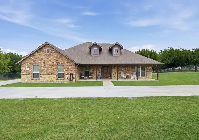 2nd image of 230 Newsom Mound Rd, Weatherford, TX 76085 | MLS# 21348408
