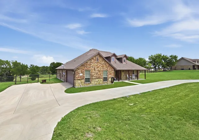 4th image of 230 Newsom Mound Rd, Weatherford, TX 76085 | MLS# 21348408