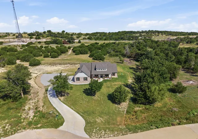 2nd image of 104 Grant Alan, Weatherford, TX 76085 | MLS# 21348846