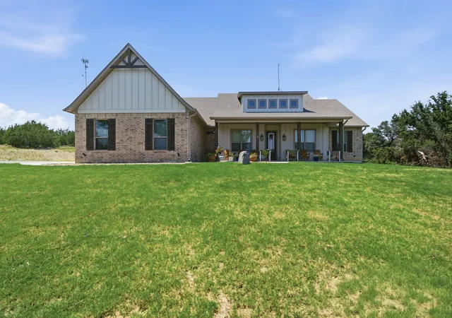 3rd image of 104 Grant Alan, Weatherford, TX 76085 | MLS# 21348846