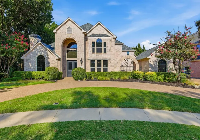 Photo 3 of Single family home for sale at 728 Castle Creek Dr, Coppell, TX 75019 | MLS# 21342520 | Listing updated on 2026-09-26