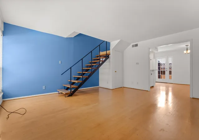 4th image of 7801 Royal Ln, Dallas, TX 75230 | MLS# 21349688