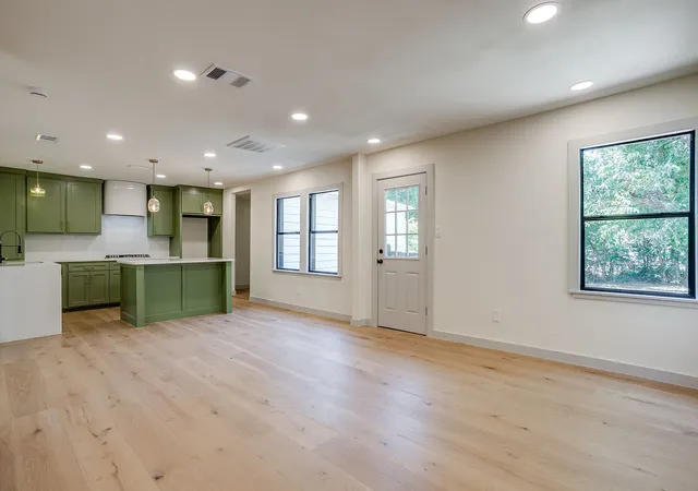5th image of 2704 W Biddison St, Fort Worth, TX 76109 | MLS# 21345608