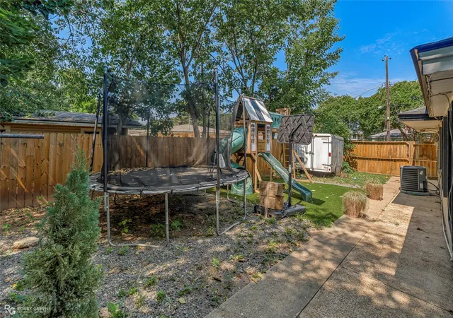 19th image of 208 S Youree St, Bossier City, LA 71111 | MLS# 21350447