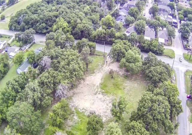 Photo 1 of Land for sale at 1320 S Sam Houston Rd, Mesquite, TX 75149 | MLS# 21350257 | Listing updated on 2026-08-05