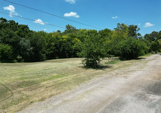 Photo 4 of Land for sale at 3109 S Maurice Ave, Denison, TX 75020 | MLS# 21350465 | Listing updated on 2026-08-05