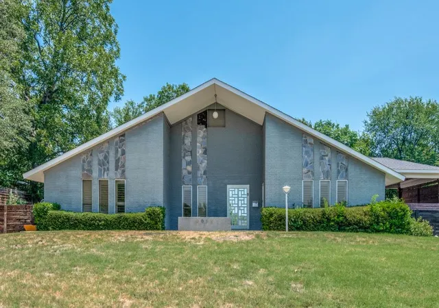 1st image of 4013 Clayton Rd E, Fort Worth, TX 76116 | MLS# 21323284