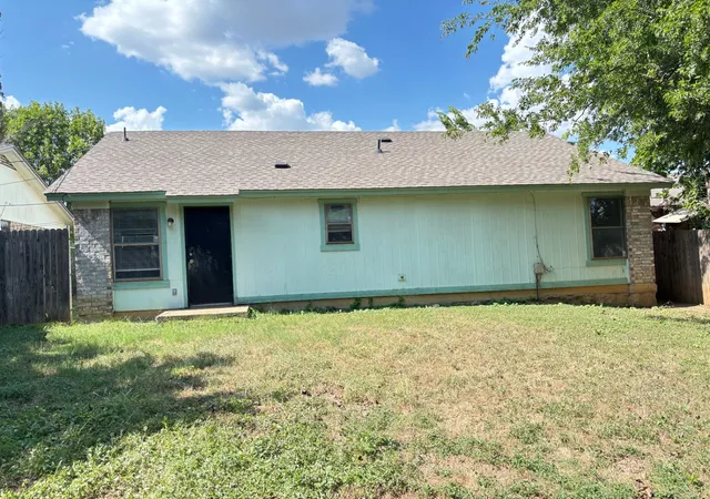 3rd image of 1248 Meriweather Ave, Fort Worth, TX 76115 | MLS# 21348166