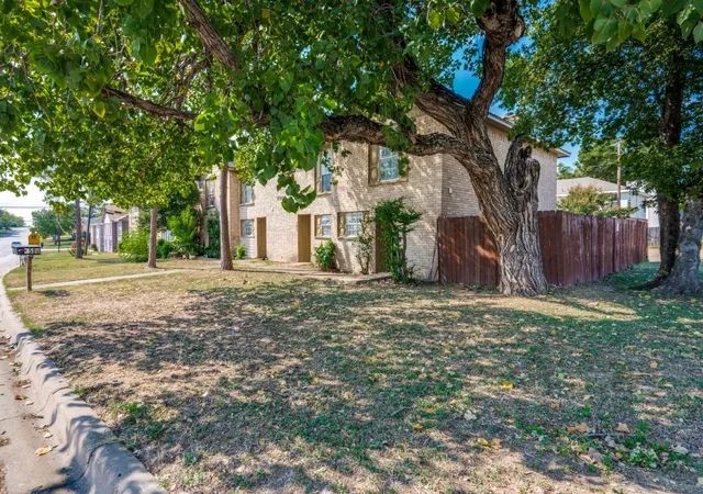Photo 2 of Multi family home for sale at 7500 Chapin Rd, Fort Worth, TX 76116 | MLS# 21348482 | Listing updated on 2026-09-17