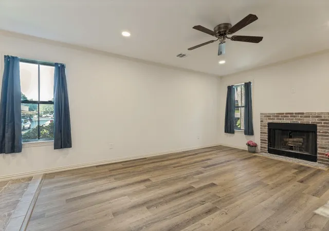 3rd image of 3253 Donnelly Cir, Fort Worth, TX 76107