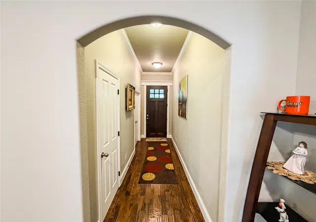 Photo 2 of Single family home for sale at 402 N Trinity St, Decatur, TX 76234 | MLS# 21349338 | Listing updated on 2026-08-29