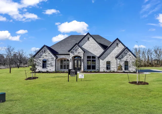 1st image of 213 Desperado Ct, Weatherford, TX 76088 | MLS# 21350573