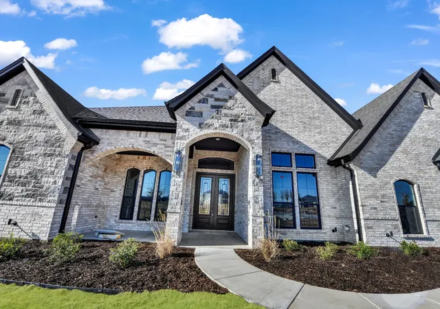 3rd image of 213 Desperado Ct, Weatherford, TX 76088 | MLS# 21350573