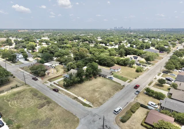 4th image of 5832 Farnsworth Ave, Fort Worth, TX 76107 | MLS# 21350250
