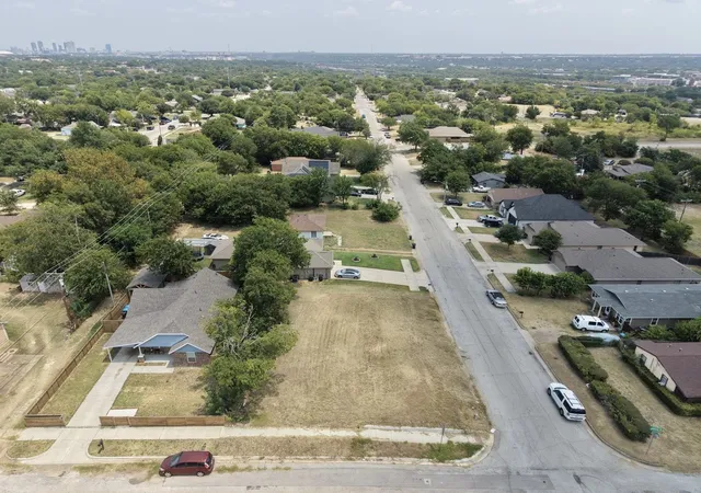 5th image of 5832 Farnsworth Ave, Fort Worth, TX 76107 | MLS# 21350250