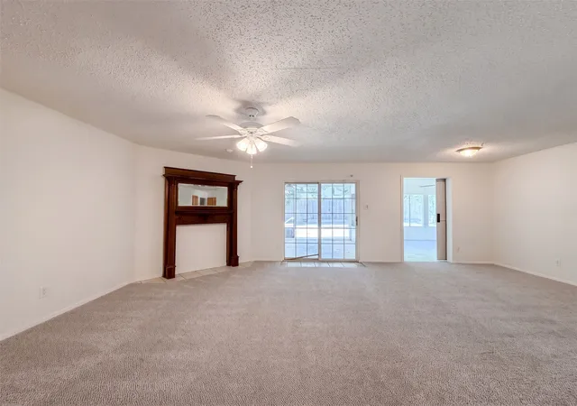 4th image of 1713 Steinburg Ln, Fort Worth, TX 76134 | MLS# 21350589