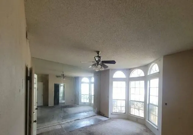 Photo 3 of Sale Pending at 1108 Kensington Dr, De Soto, TX 75115 | MLS# 21350600 | Listing updated on 2026-08-31