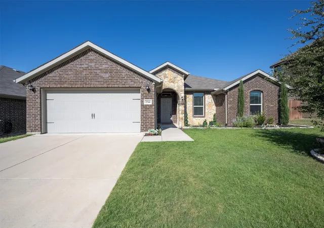 Photo 1 of Single family home for sale at 2544 Doe Run, Weatherford, TX 76087 | MLS# 21350612 | Listing updated on 2026-09-18