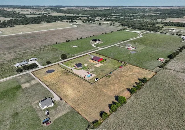 Photo 2 of Single family home for sale at 201 Private Road 107, Blum, TX 76627 | MLS# 21350636 | Listing updated on 2026-08-19