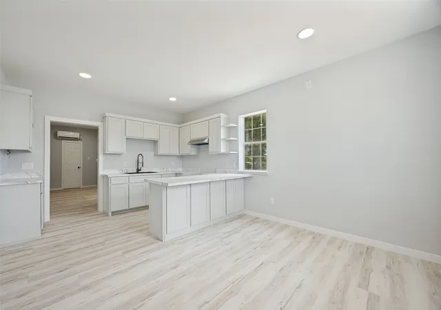 Photo 3 of Single family home for sale at 7186 State Hwy 24, Commerce, TX 75428 | MLS# 21343032 | Listing updated on 2026-08-18