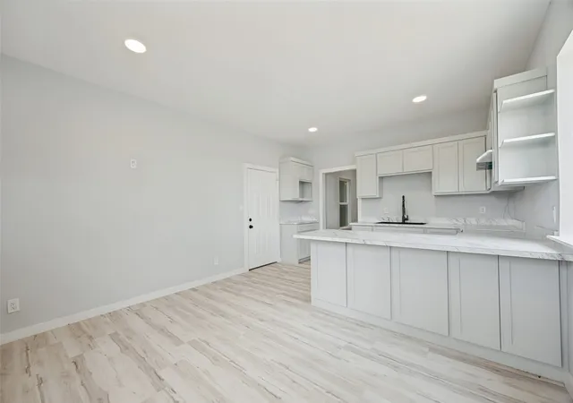 Photo 4 of Single family home for sale at 7186 State Hwy 24, Commerce, TX 75428 | MLS# 21343032 | Listing updated on 2026-08-18