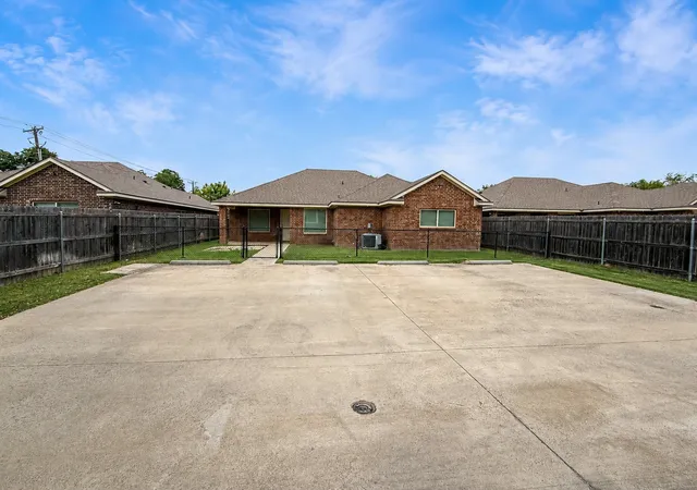 26th image of 216 Church Ave, Waco, TX 76706 | MLS# 21350566