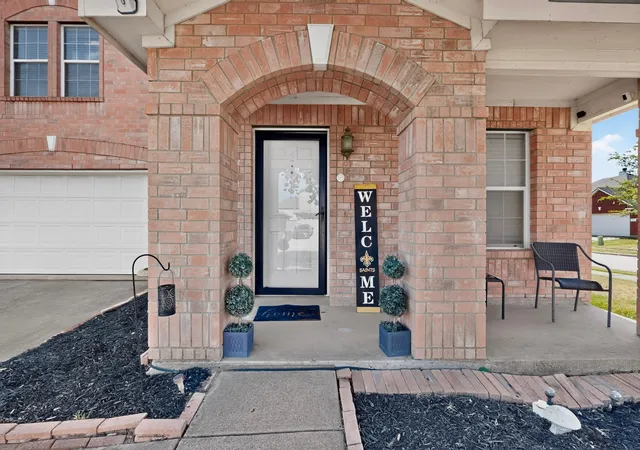 2nd image of 5403 Maverick Dr, Grand Prairie, TX 75052 | MLS# 21347579