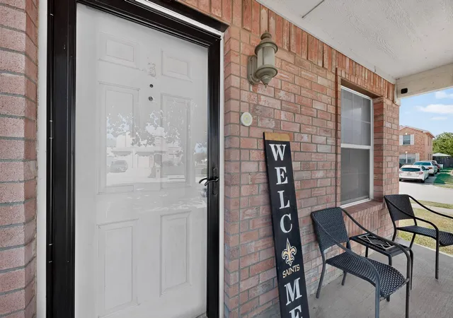 3rd image of 5403 Maverick Dr, Grand Prairie, TX 75052 | MLS# 21347579
