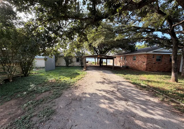 27th image of 223 Avolyn Dr, Brownwood, TX 76801 | MLS# 21350723