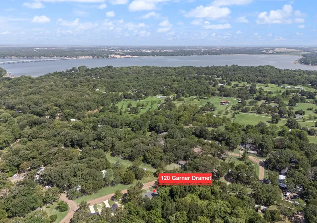 Photo 2 of Single family home for sale at 120 Garner Dr, Mabank, TX 75156 | MLS# 21350734 | Listing updated on 2026-09-23