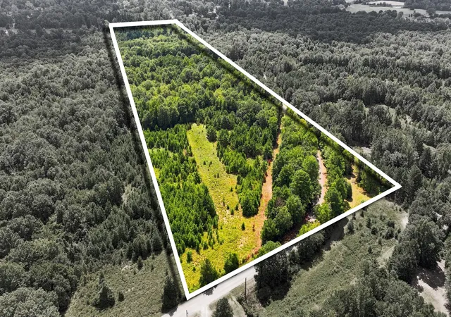 Photo 2 of Land for sale at Samples Rd, Kilgore, TX 75662 | MLS# 21350576 | Listing updated on 2026-08-06