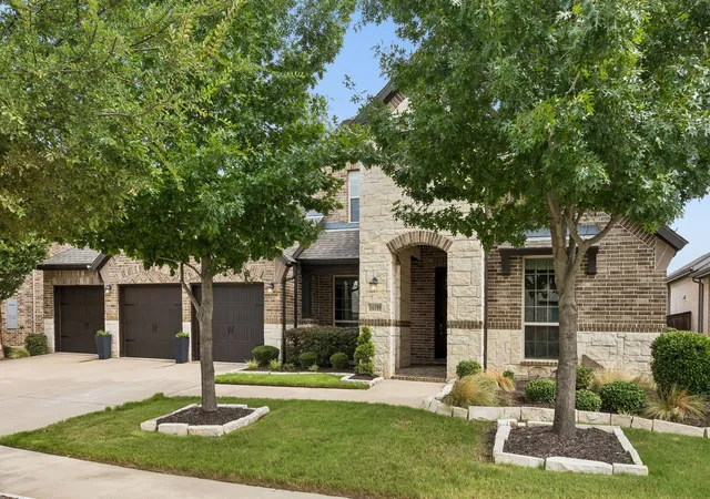 Photo 3 of Single family home for sale at 16109 Bidwell Park Dr, Prosper, TX 75078 | MLS# 21340264 | Listing updated on 2026-10-07