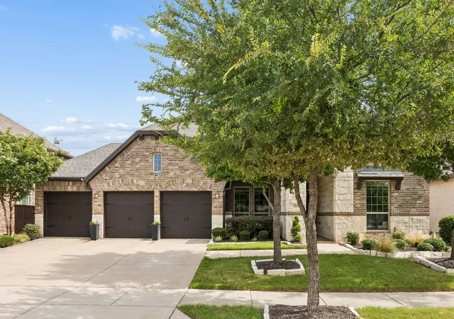 Photo 3 of Single family home for sale at 16109 Bidwell Park Dr, Prosper, TX 75078 | MLS# 21340264 | Listing updated on 2026-10-07