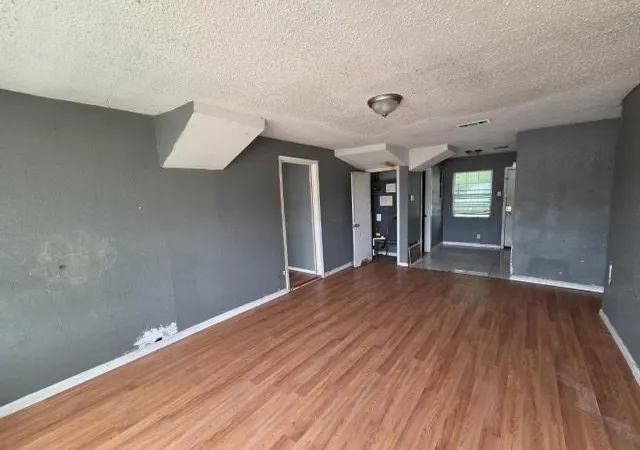 3rd image of 5605 Ramey Ave, Fort Worth, TX 76112 | MLS# 21350758