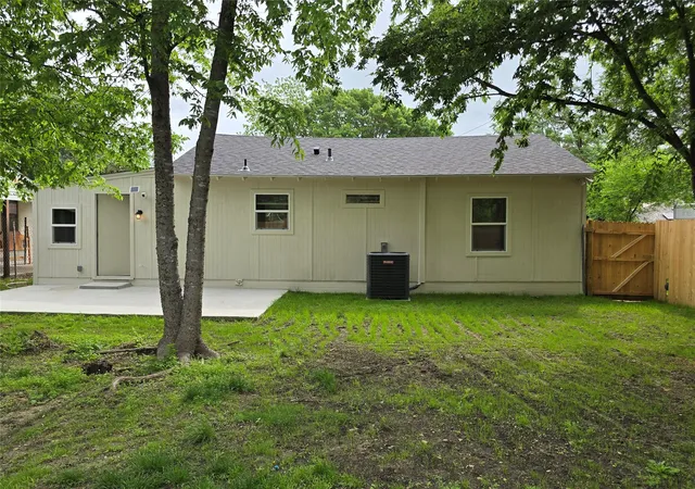 11th image of 515 Elkhart Ave, Dallas, TX 75217 | MLS# 21350767
